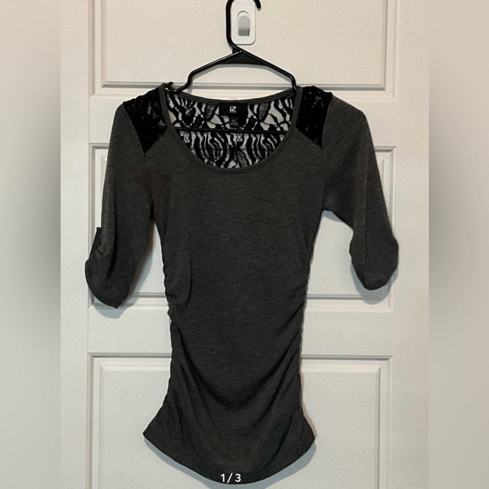 Women's Gray Lace Accent Top- XS